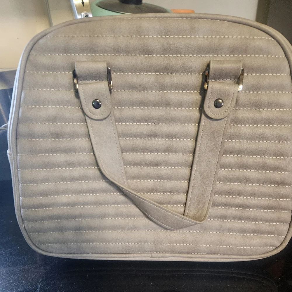 RadRev Gray Purse Crossbody - Picture 4 of 5
